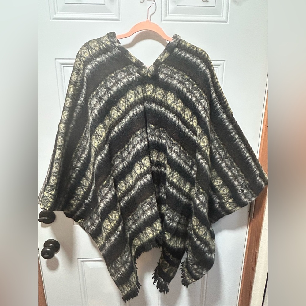 Handmade Black Gray & Light Yellow Poncho